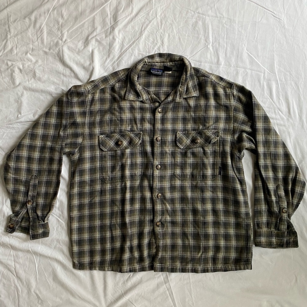 Patagonia Men’s Flannel Green Plaid Size S